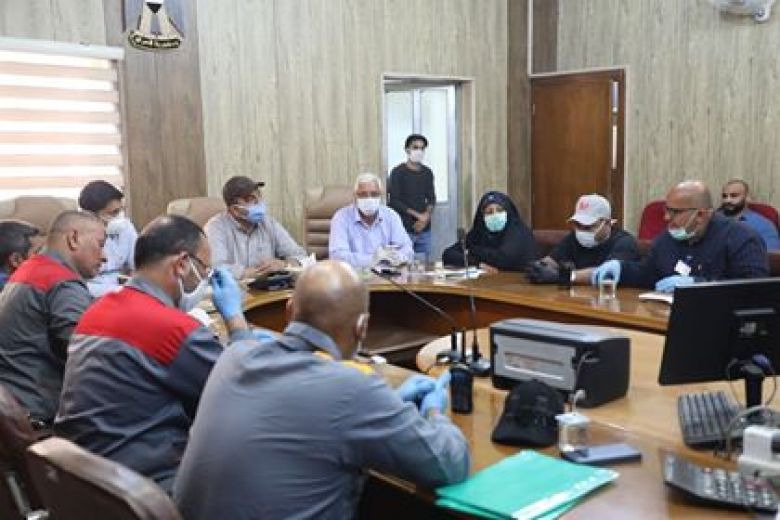 لمحاربة كورونا...بلدية كربلاء تجهز العاملين في الدوائر الخدمية من الكمامات والكفوف