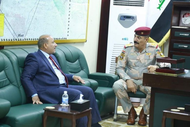 بعد تطهير ١٥ كيلو في صحراء الانبار ، الخطابي يزور مقر عمليات كربلاء ويشيد بجهودهم