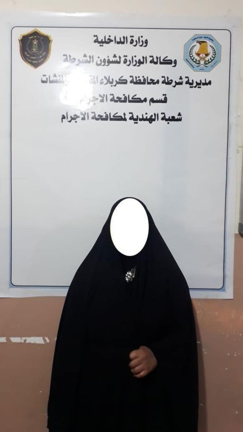 شرطة كربلاء: القبض على أمراة قامت بسرقة ثمان دور سكنية في قضاء الهندية