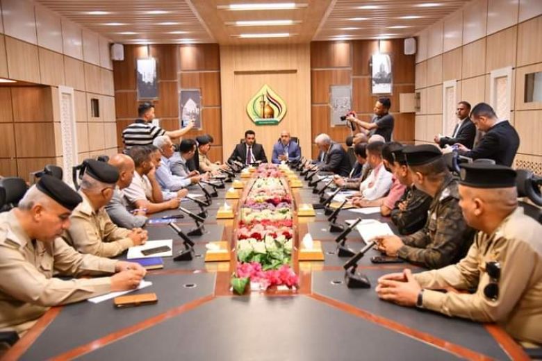 اجتماع موسع للحكومات المحلية في كربلاء وبابل بشأن الحدود الإدارية المشتركة