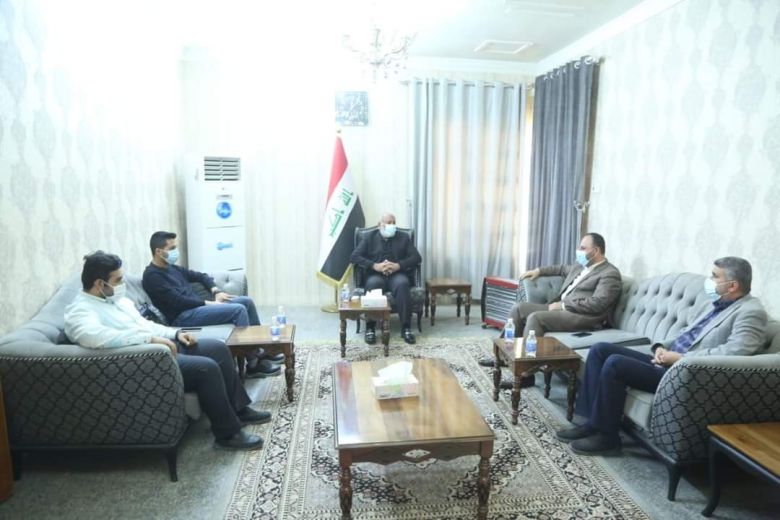 محافظ كربلاء المقدسة يلتقي بمدير مركز الاورام السرطانية ويؤكد على دعمه المستمر للمركز