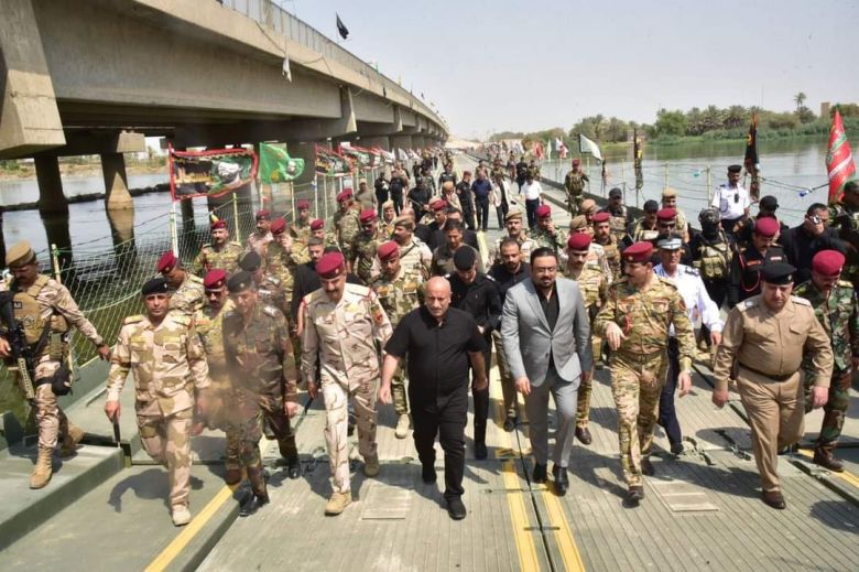 محافظ كربلاء المقدسة يشيد بمشروع الجسر العائم  في قضاء المسيب