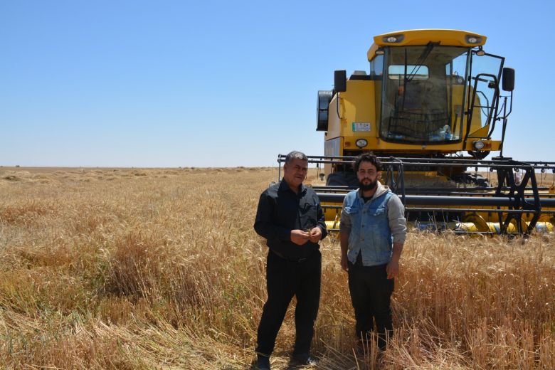 لموسم حصاد ناجح لمحصول الحنطة.. المنتجات النفطية تجهز الحاصدات الزراعية بالوقود