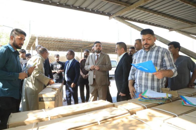 صحة كربلاء تباشر توزيع 63 كرسيا متحركا لذوي الاحتياجات الخاصة