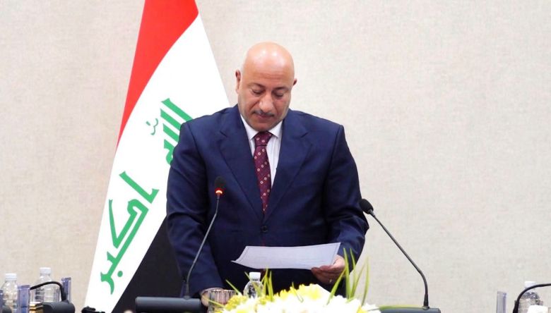 تنفيذا لتوجيهات رئيس مجلس الوزراء.. محافظ كربلاء يعقد اجتماعا مع مديري الدوائر لأداء قسم الشرف