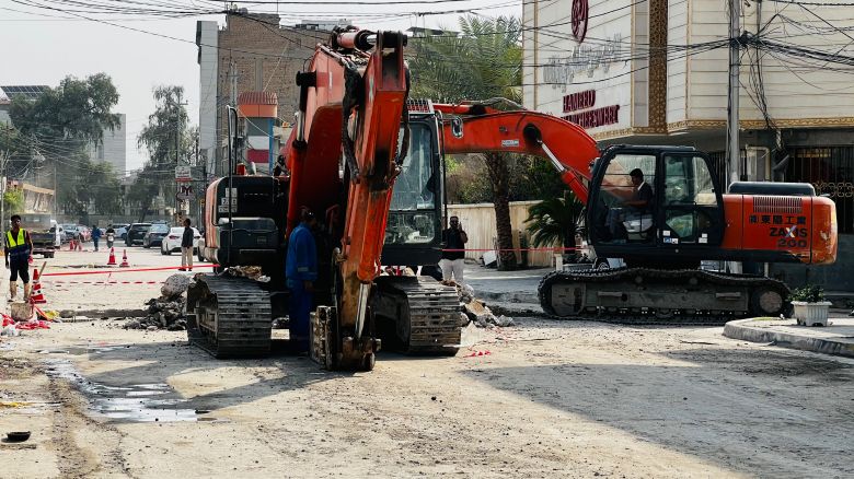 مجاري كربلاء تنفذ مشروعاً خدمياً بطول 500 متر في حي النقيب استعداداً لموسم الأمطار